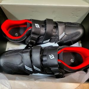 Pelaton cycle shoes. Mens EUR size 47. Men's US size 12.5
